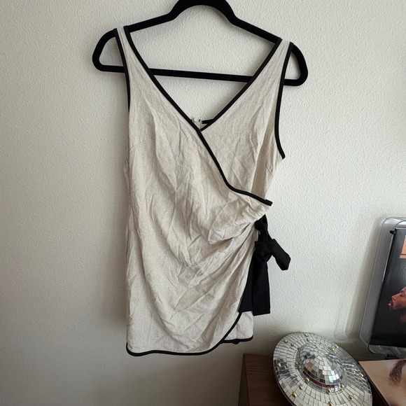 SHEIN Linen Blend Wrap Front Romper Cream Black Contrast Trim Size 6 M - Picture 4 of 8